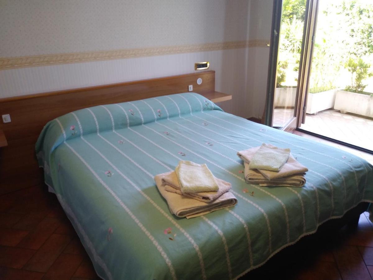 Casa Degli Ulivi Hotel Тиволи Екстериор снимка