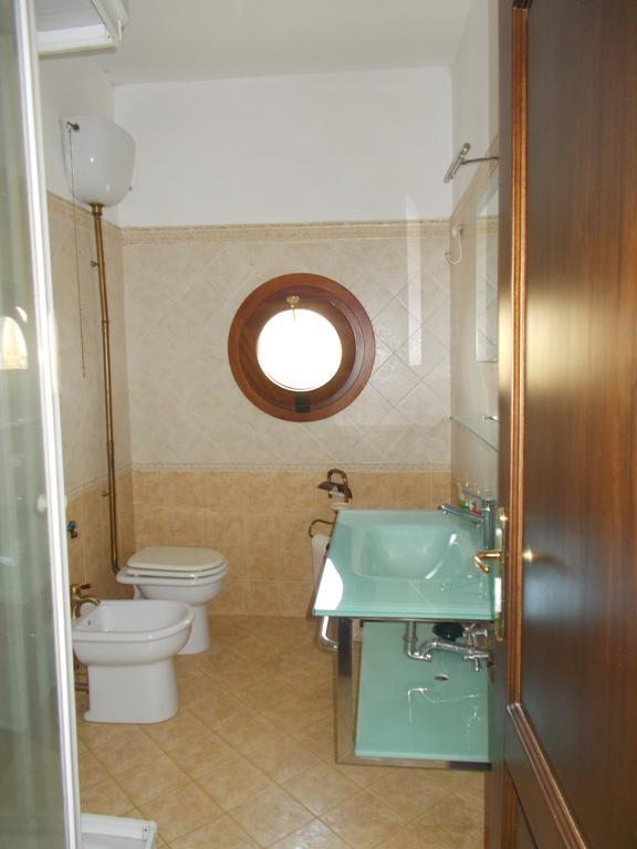 Casa Degli Ulivi Hotel Тиволи Стая снимка
